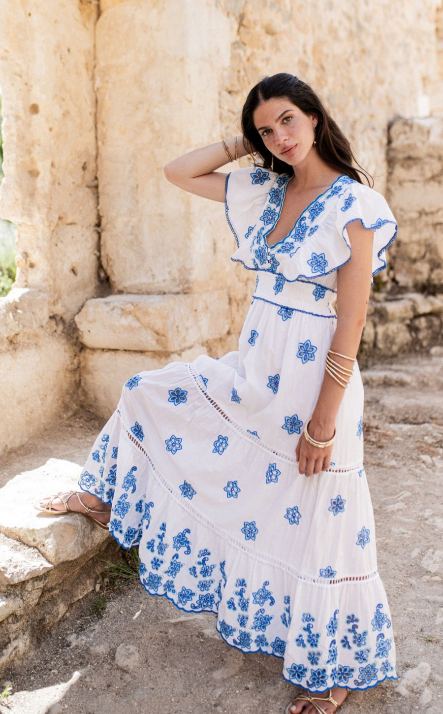vestido blanco estampado azul
